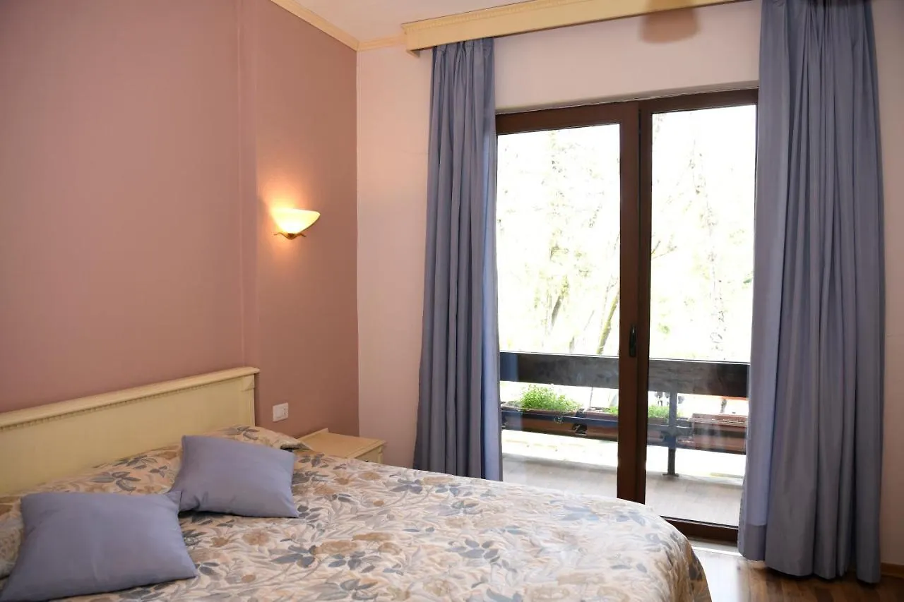 ****  Hotel Restaurant Dreri Tirana Albânia