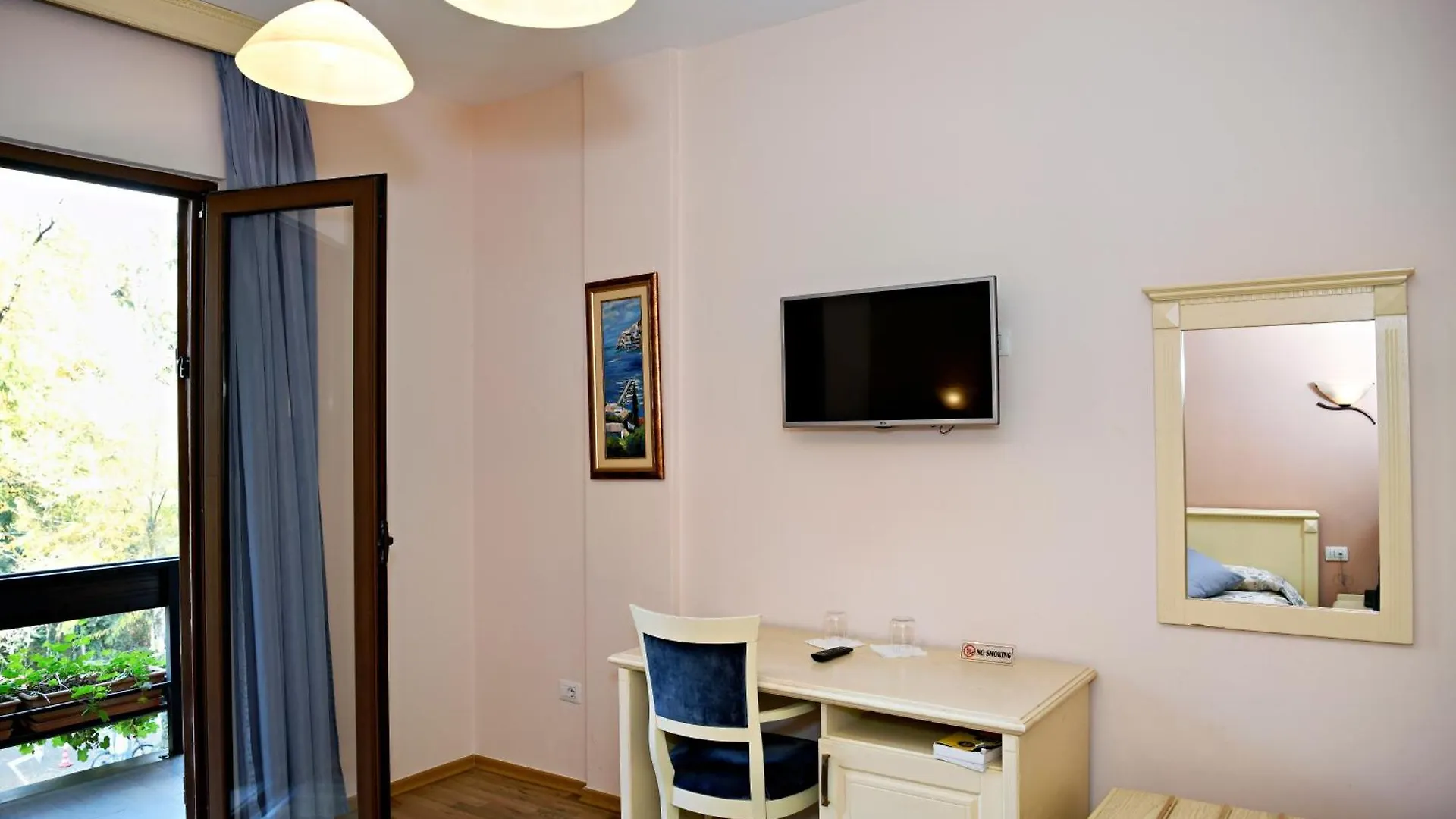 Hotel Restaurant Dreri Tirana Albânia