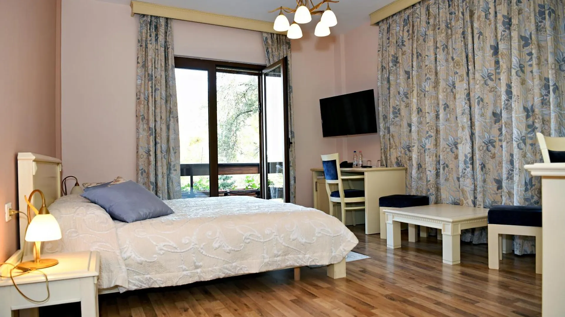 Hotel Restaurant Dreri Tirana