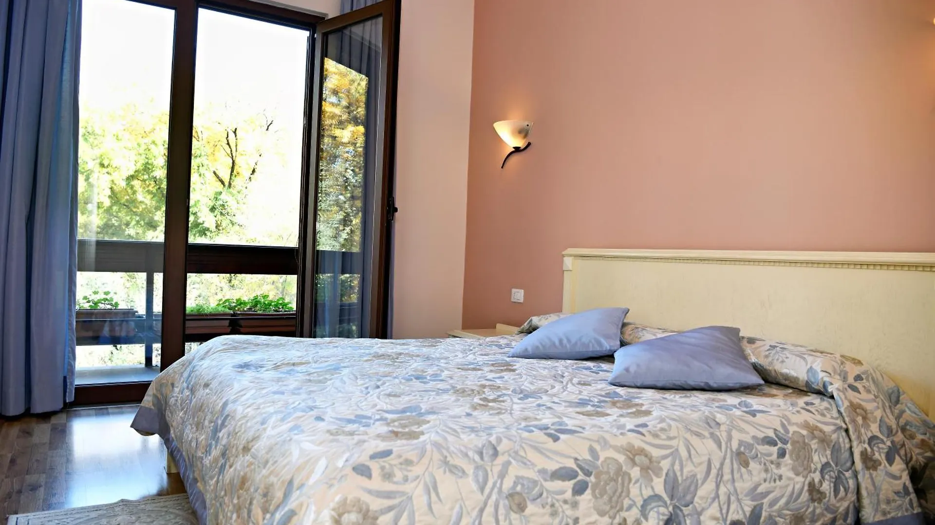Hotel Restaurant Dreri Tirana